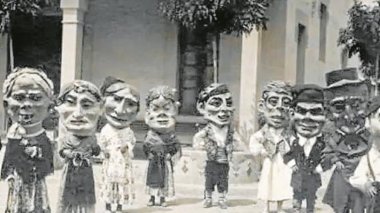 Imatge dels capgrossosde la Festa Major del Pla de Santa Maria de l&rsquo;any 1920. FOTO: Cedida