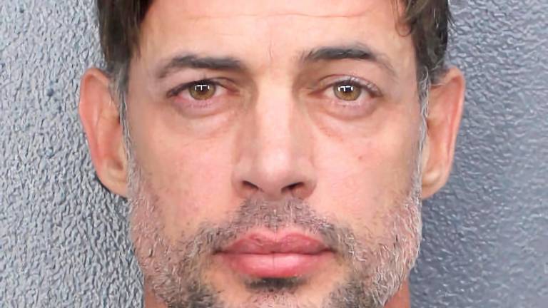 Imagen del actor William Levy tras ser detenido. Foto: EFE