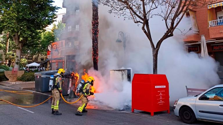 Bombers realiza en Reus más de 130 salidas por incendios en contenedores en dos años