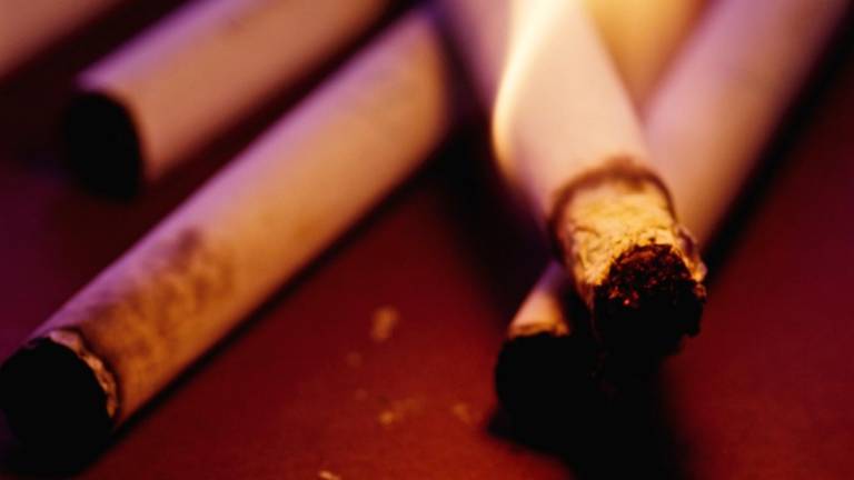 La futura ley será más restrictiva con el tema de las adicciones, como la del tabaco.