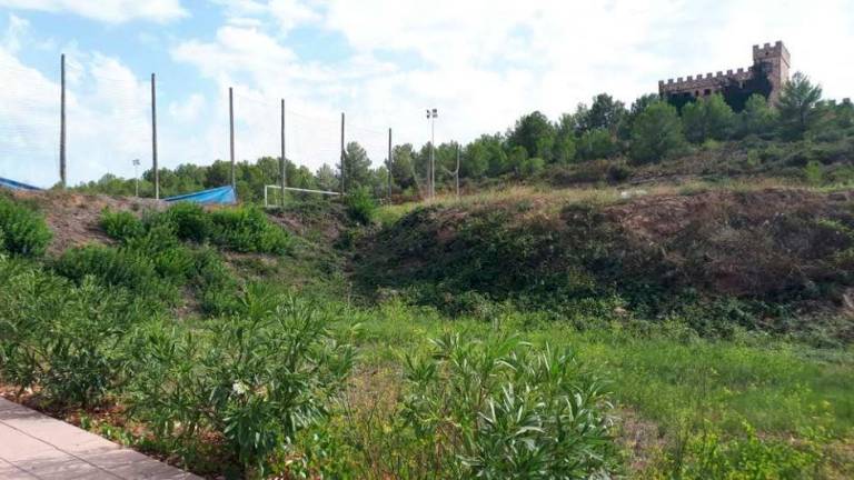 El nou pou se situaria just al costat del camp de futbol de Masllorenç. Foto: Ajuntament de Masllorenç