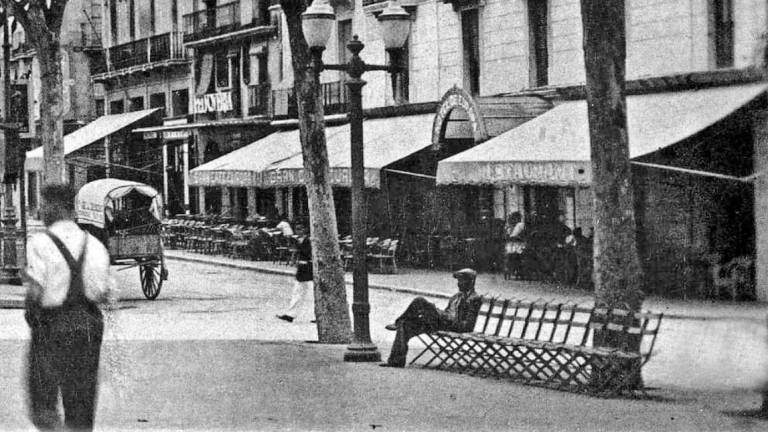 El Gran Hotel Europa de la Rambla Nova, als anys 30. foto: Arxiu Rafael Vidal Ragazzon (via Tarragona Antiga)