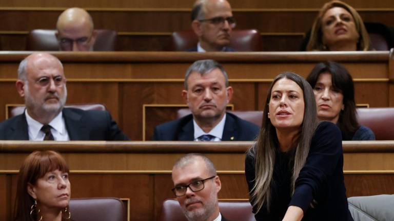 $!Míriam Nogueras y a su izquierda, sentado, Josep Maria Cruset. Foto: EFE