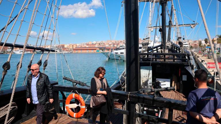 La nao estará atracada en el puerto de Tarragona hasta el 6 de abril. Fotos: Alba Mariné