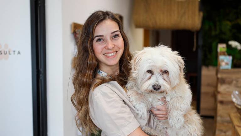 Anna Barberán: «Trato de que la experiencia de ir al veterinario no sea traumática»
