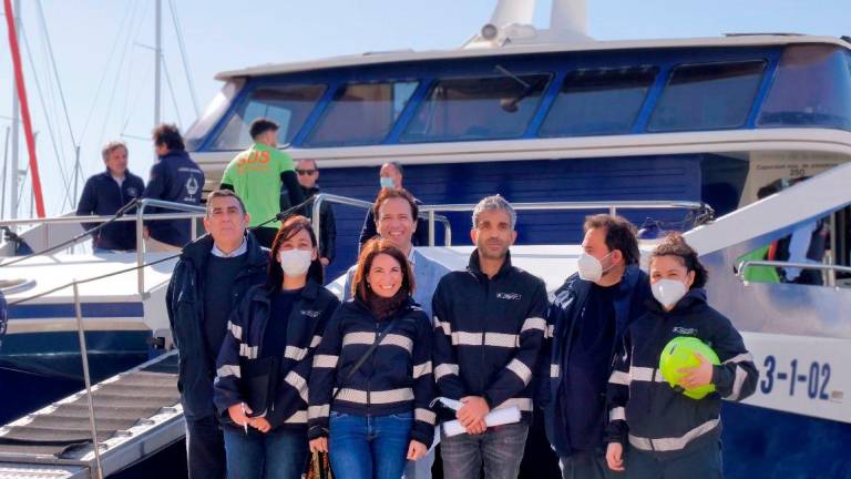 $!Parte del equipo de inspectores de la Capitanía Marítima de Tarragona. Foto: cedida