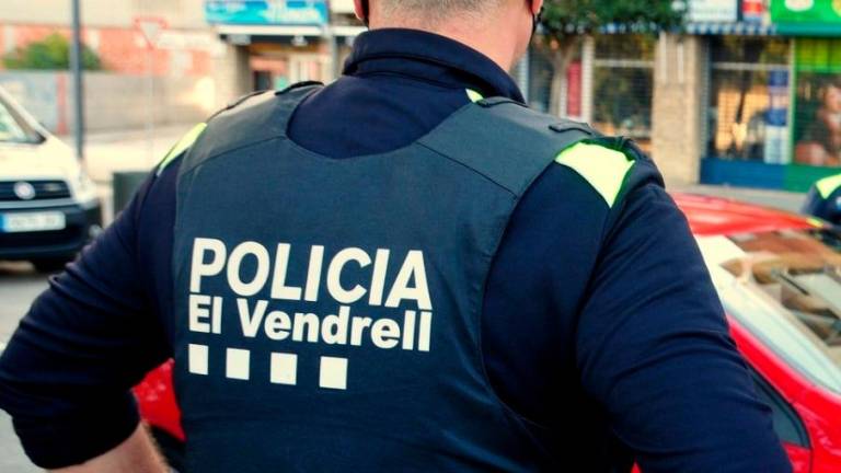 Detenido por ofrecer sexo y drogas a menores a la salida del colegio en El Vendrell