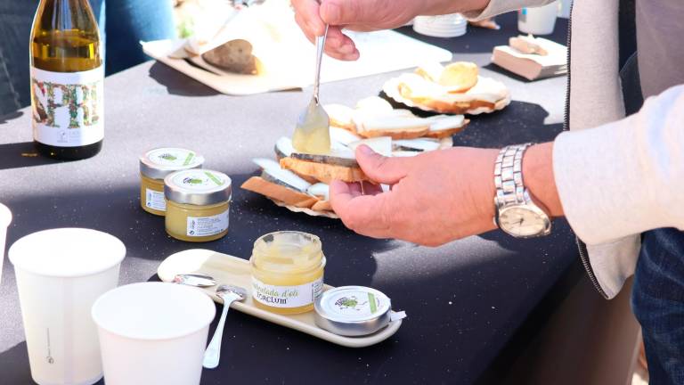 La proposta turística vol ser una mostra de la gastronomia de la zona amb un dinar elaborat pel col·lectiu Terra i Taula. Foto: Roser Urgell