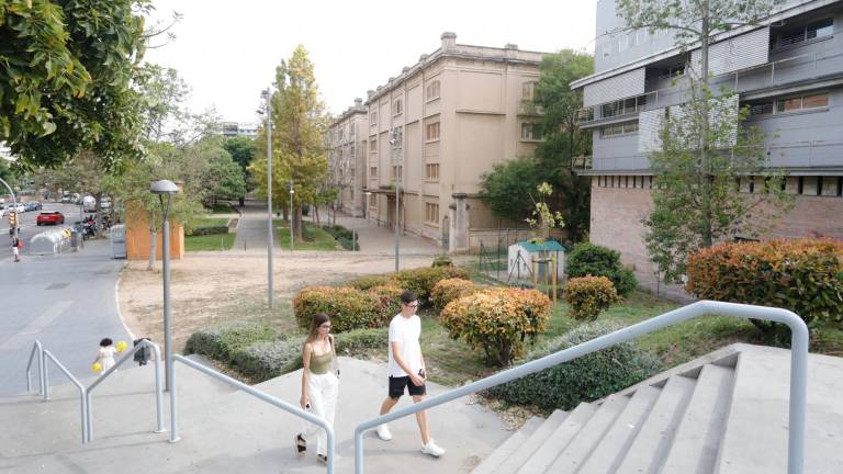El almacén 5 de la Tabacalera tendrá un centro universitario. Foto: Pere Ferré