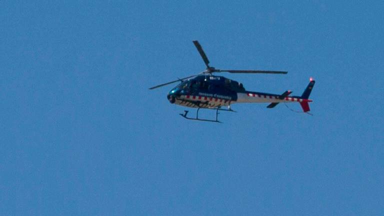 El helicóptero de los Mossos busca una persona desaparecida en Tarragona