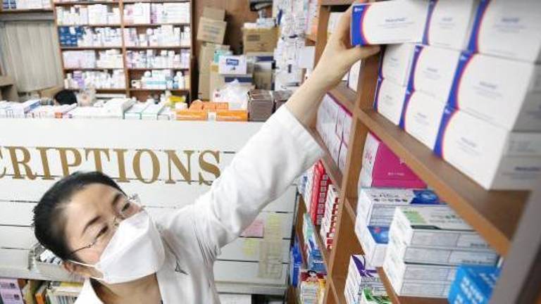 Cajas de Paxlovid en una farmacia de Corea del Sur. Foto: EFE