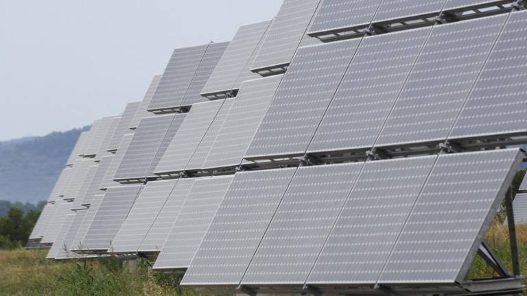Una planta solar fotovoltaica. FOTO:JOAN REVILLAS