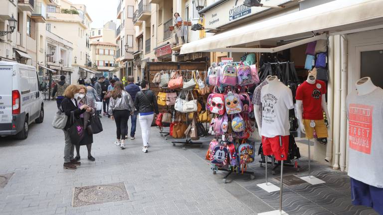 Varios locales de la calle Consolat de Mar se han sumado a la campaña comercial. FOTO: ALBA MARINÉ