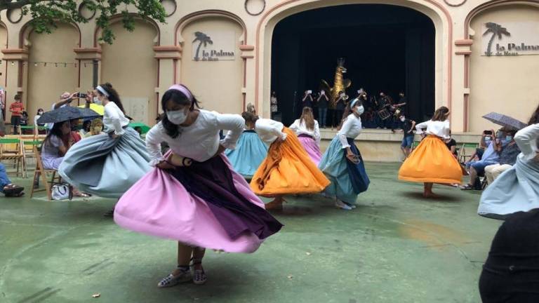 Durant l’acte de presentació del Ball de Sederes a La Palma, inclòs al Seguici Festiu de la ciutat. FOTO: Rosa Piñas