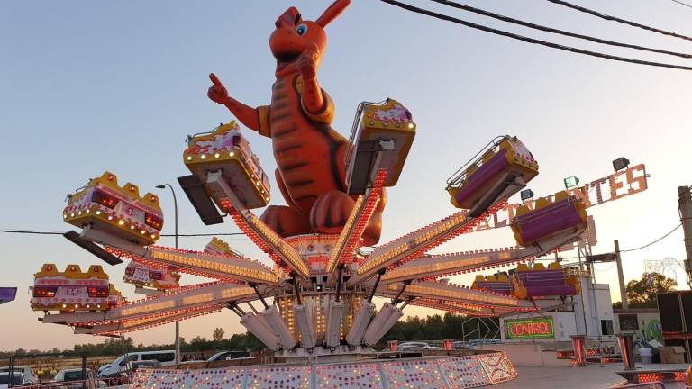 Las atracciones de la Fira de Santa Teresa tendrán horas sin ruidos.