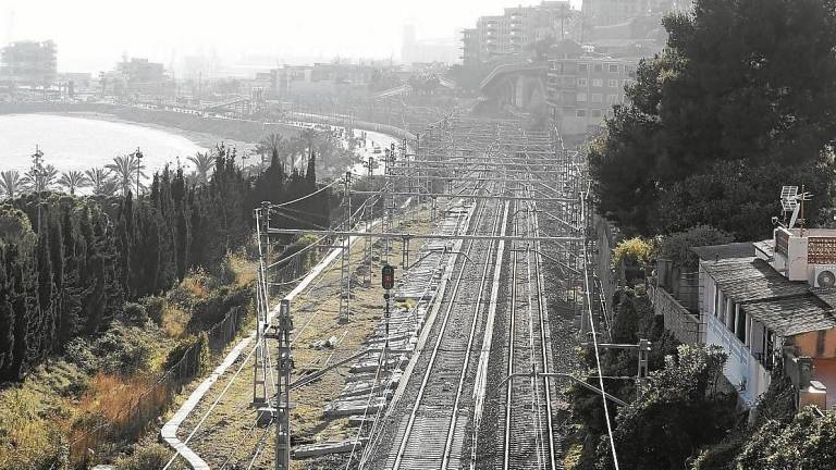 Las obras están provocando afectaciones en los servicios Regionales de las líneas R14, R15, R16, R17 y RT2 en el ámbito de Tarragona. DT
