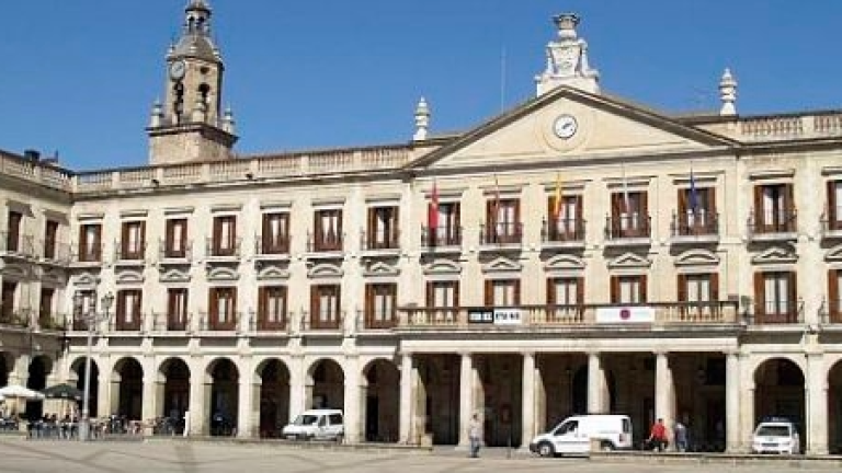 La fachada del ayuntamiento de Vitoria. FOTO: AYUNTAMIENTO DE VITORIA