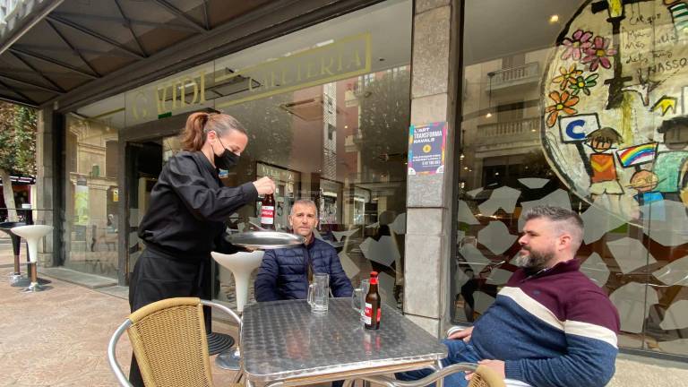 Imagen de la terraza de la cafetería del Hotel Gaudí. Foto: A. González.