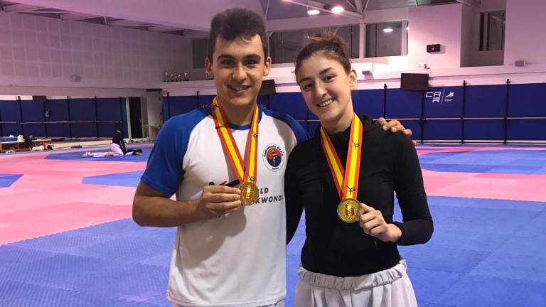 Natalia Moreno y Genís Gisbert fueron medallistas en el Estatal absoluto. FOTO: cedida