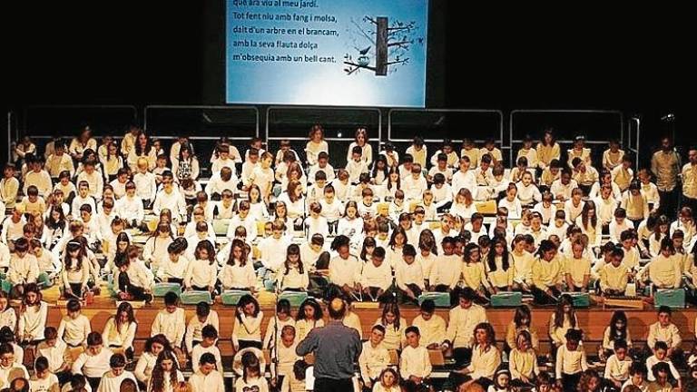 Un momento de la Xilofonada Poètica de 2020. En la edición de este año participarán tres cientos niños y niñas. FOTO: Roger Recasens
