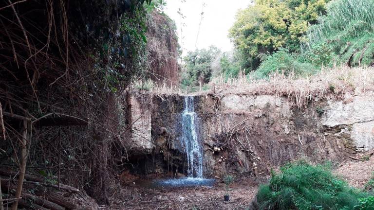 Resclosa situada al torrent del Sant Pou de Valls.