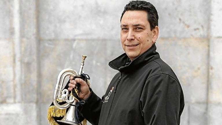 Fernando Rodríguez, tarragoní que toca amb la banda reusenca Sones de Pasión. foto: Àngel Ullate