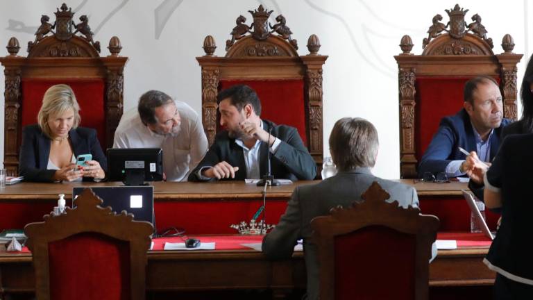 El alcalde, Rubén Viñuales, durante el último pleno. Foto: Pere Ferré