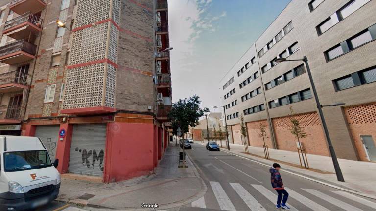 El edificio donde se declaró el incendio está situado en la calle Camí de Valls de Reus. FOTO: Google Maps