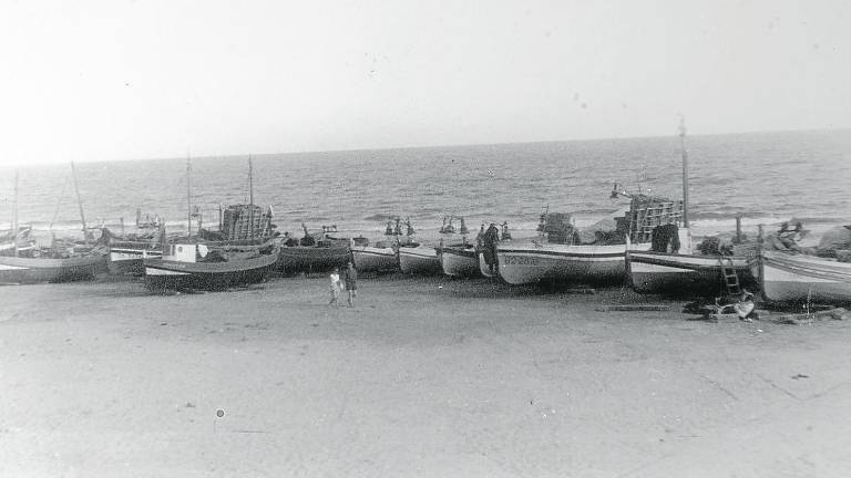 La playa de Calafell cuando la actividad pesquera fue ganando relevancia. FOTO: DIDÁCTICA CULTURAL
