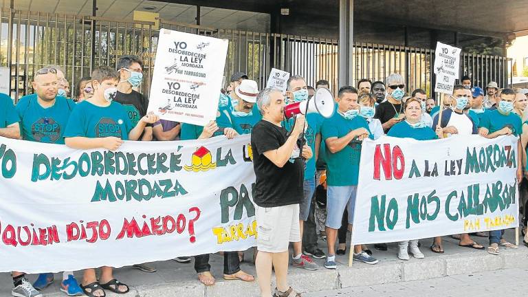 Protesta contra la Ley de Seguridad Ciudadana en Imperial Tarraco. Foto: Lluís Milián/dt