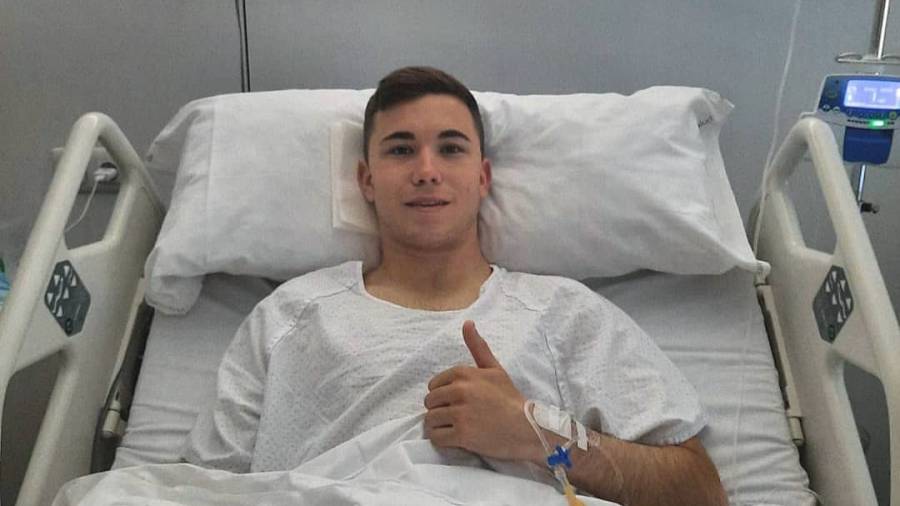 Figuerola, tras su operación del 24 de marzo. FOTO: Cedida