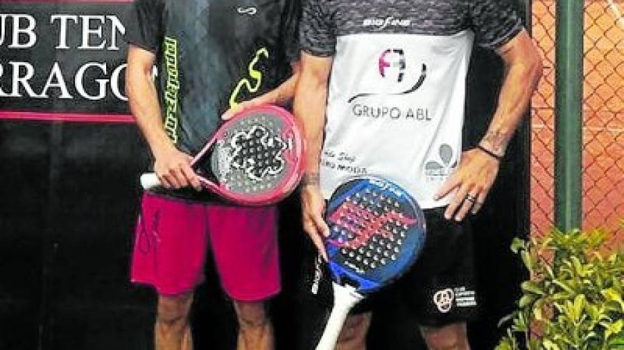 Javier y Darío Gauna, el pasado domingo, justo antes de disputar la final del provincial ante Gerard Gras y Marino Pérez. Foto: CT Tarragona
