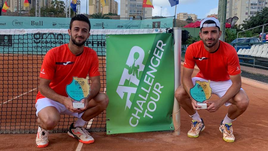 Javier&nbsp;Barranco y Edu&nbsp;Esteve fueron subcampeones en dobles. FOTO: Cedida