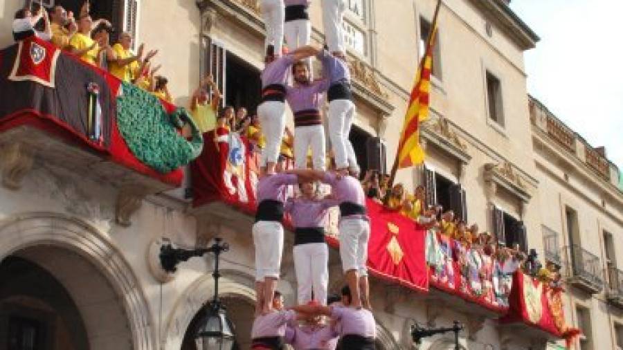 3 de 9 amb folre de la Jove de Tarragona descarregat ahir a Vilanova i la Geltrú. Foto: Neus Baena