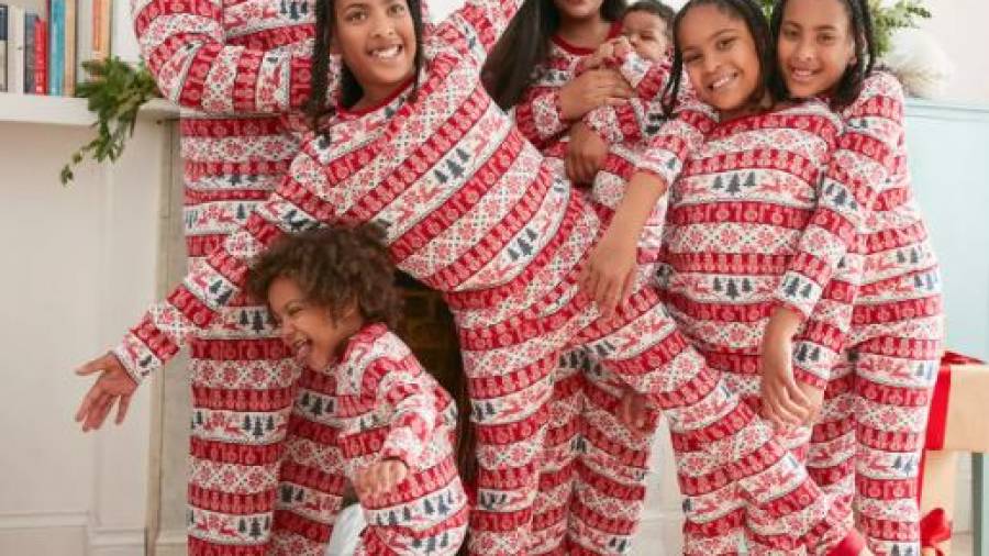 Primakr lanza una colección de pijamas navideños para toda la familia. PRIMARK