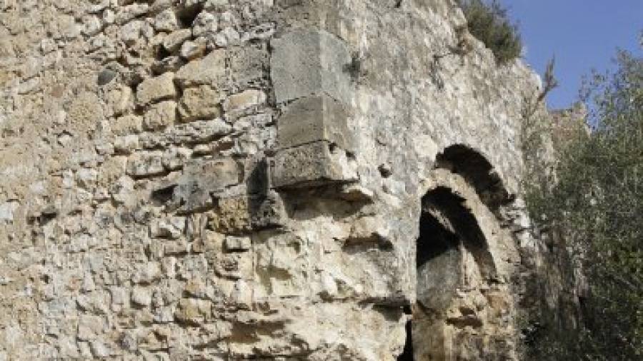 Fachada de la Ermita de Sant Julià, parte más visible del conjunto.Foto: Pere Ferré