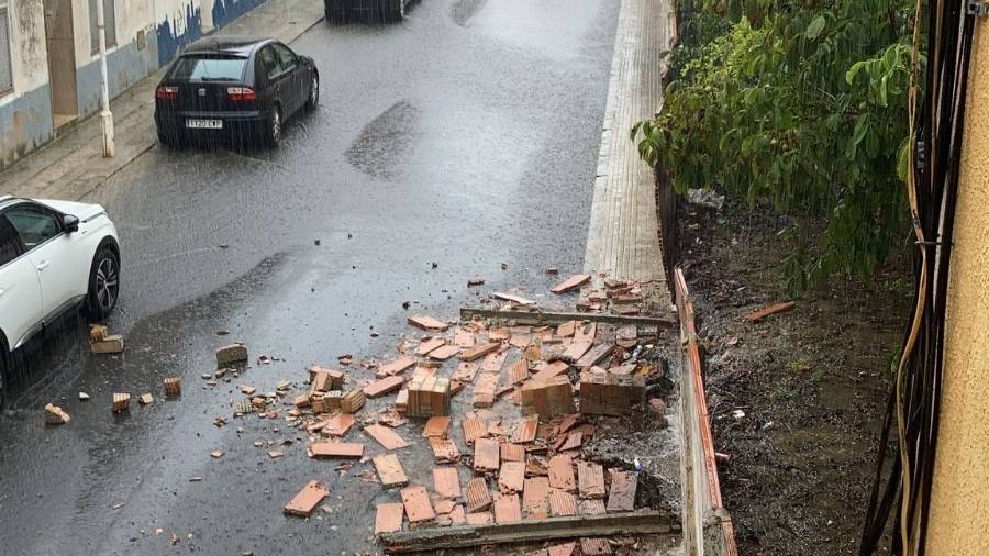 Mur caigut a Ulldecona.