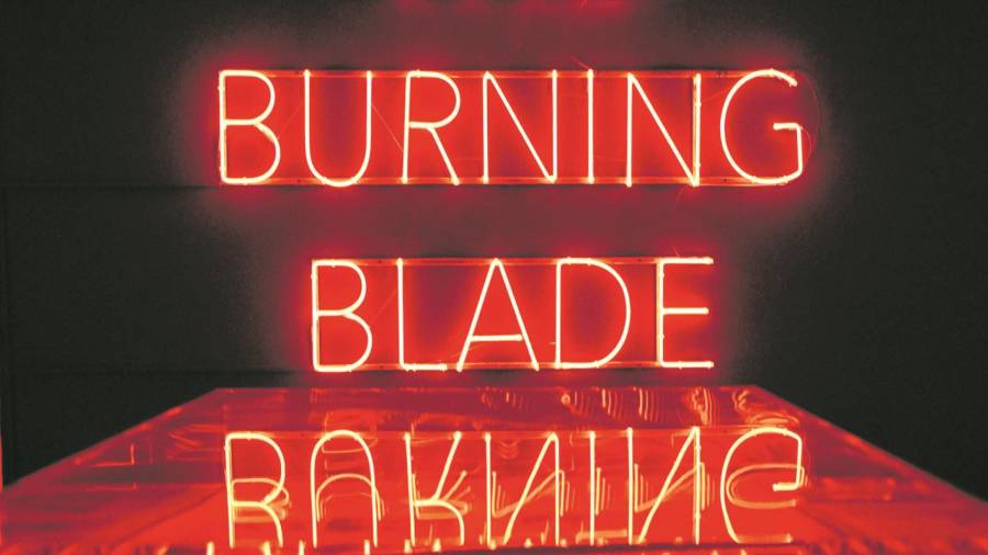 'The Burning Blade' (2018) es una de las últimas producciones del artista Marcel Pey. Foto: Alfredo González