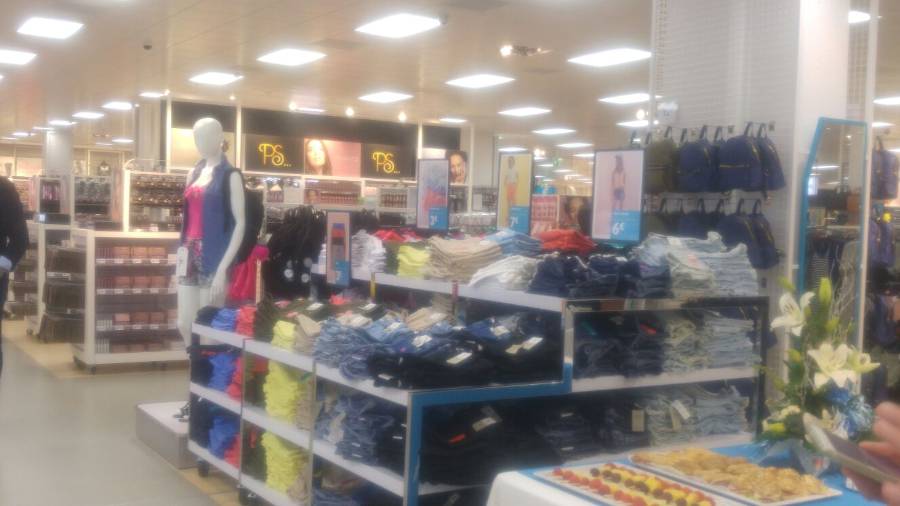 Interior de Primark Tarragona. Foto: N&uacute;ria Riu