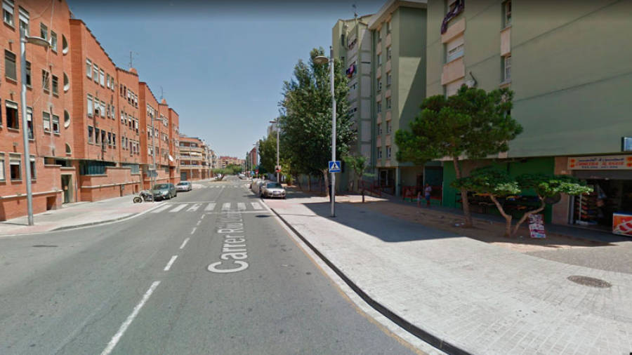 Los hechos ocurrieron en un bar de la calle Riu Llobregat de Campclar. Foto: Google Maps