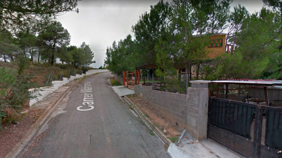 L'incendi s'ha originat en una vivenda del carrer Vilafranca de la urbanització Pinedes Altes de Montmell. Foto: Google Maps