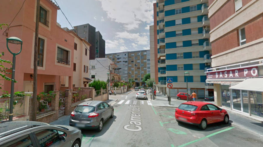 El hombre había cometidos varios robos en la calle Florenci Vives. Foto: Google Maps