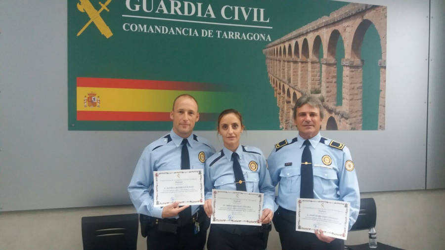 El reconocimiento a los agentes se entregÃ³ en la comandancia de la Guardia Civil de Tarragona. FOTO: AJ. CAMBRILS