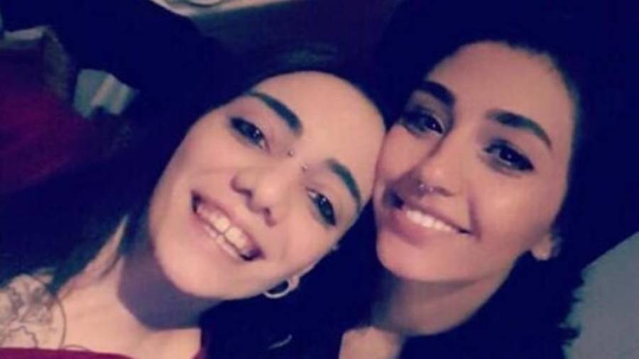 Imagen de las dos jóvenes que tuvieron que huir de Dubái. Foto: DT
