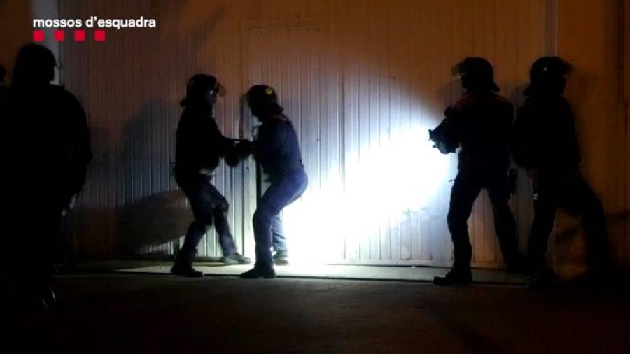 Los mossos han detenido a 10 personas. Cedida