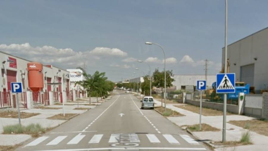 L'accident ha tingut lloc en una fàbrica del carrer Granit, del polígon Riu Clar de Tarragona. Foto: Google Street View