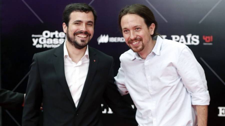Imagen de archivo del líder de IU y el de Podemos. Foto: EFE
