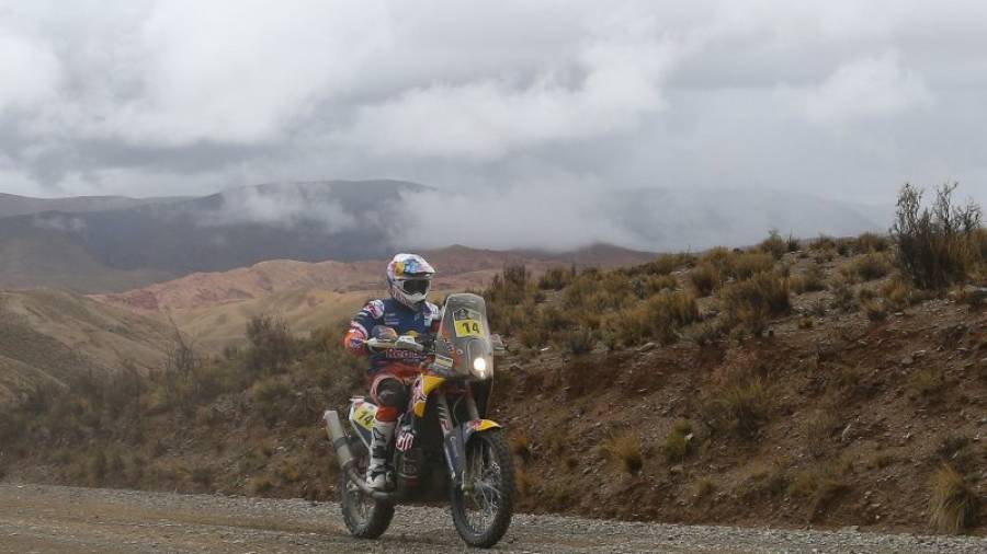 El compañero de Cervantes en KTM Sunderland se llevó la quinta etapa ayer y el liderato en motos. Foto: EFE