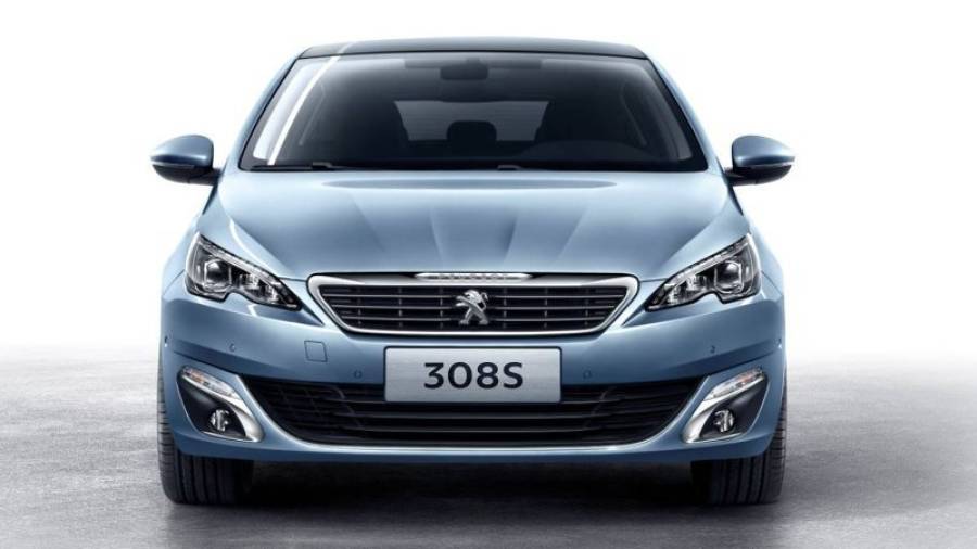 El nuevo Peugeot 308 S fabricado en Wuhan para el mercado chino.