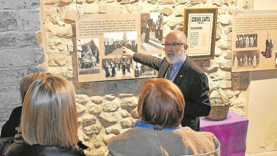 Una mostra commemora l’aniversari de la Confraria al Centre Cultural Castell del Cambrer. FOTO: a. gonzález
